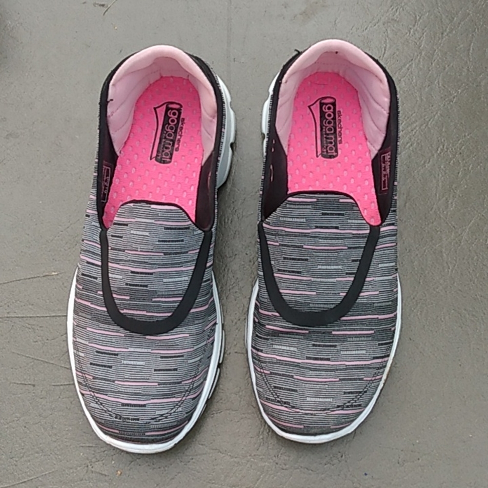 Skechers go walk 3 breast cancer